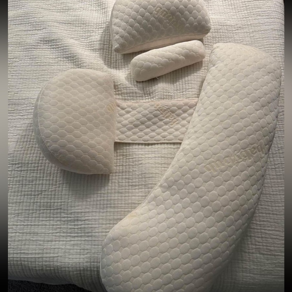 Maternity Pillow + Full Body Attachment